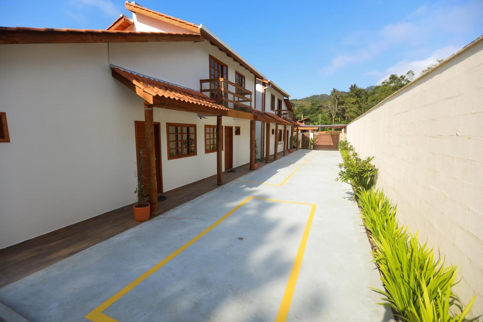 Estaleiro Com Charme - Ar, Churras E Pet Friendly Балнеариу-Камбориу Экстерьер фото